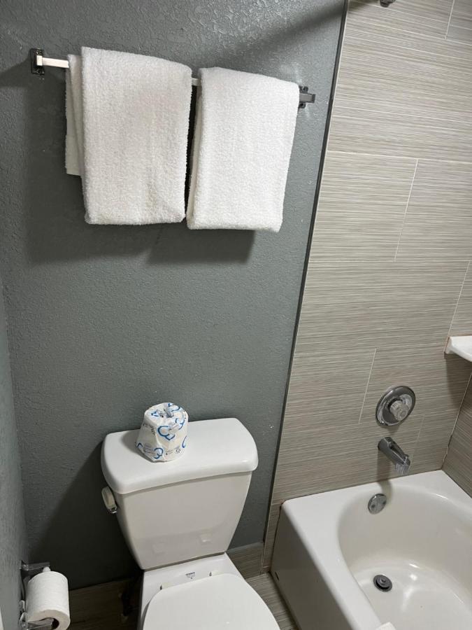 Brandon Motor Lodge Екстер'єр фото
